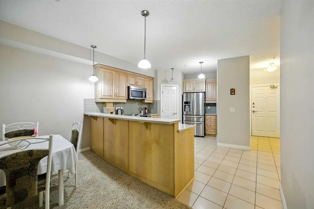 14 Hemlock Crescent SW, #8103