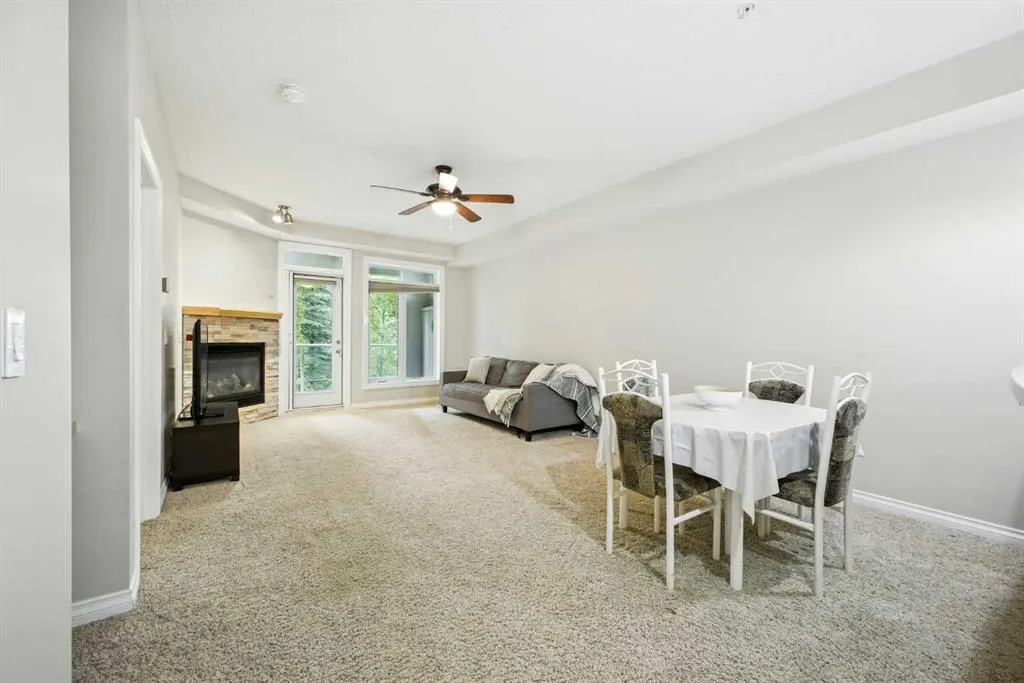 14 Hemlock Crescent SW, #8103