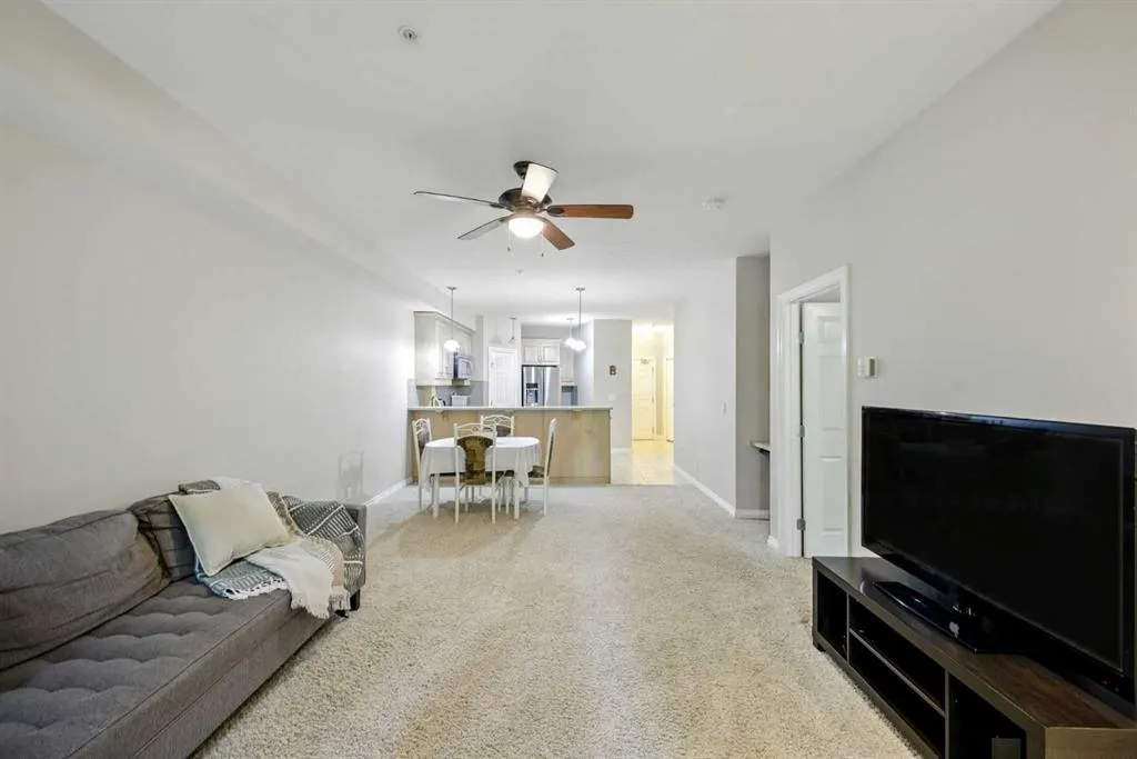 14 Hemlock Crescent SW, #8103