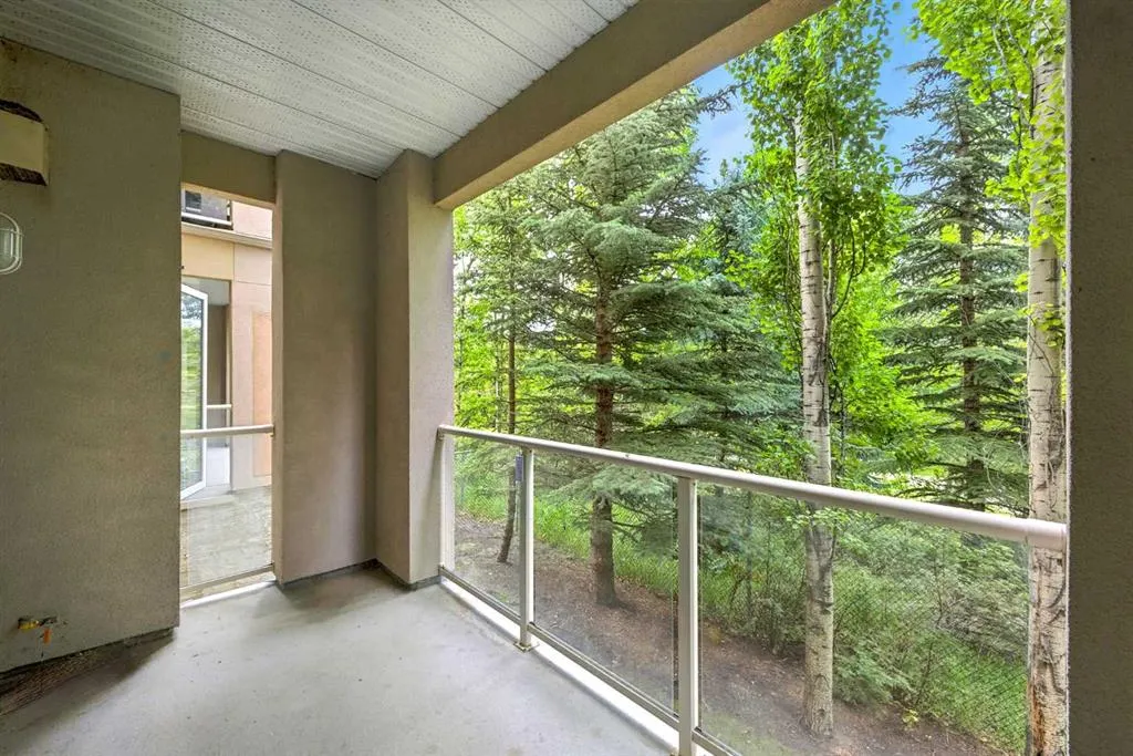14 Hemlock Crescent SW, #8103
