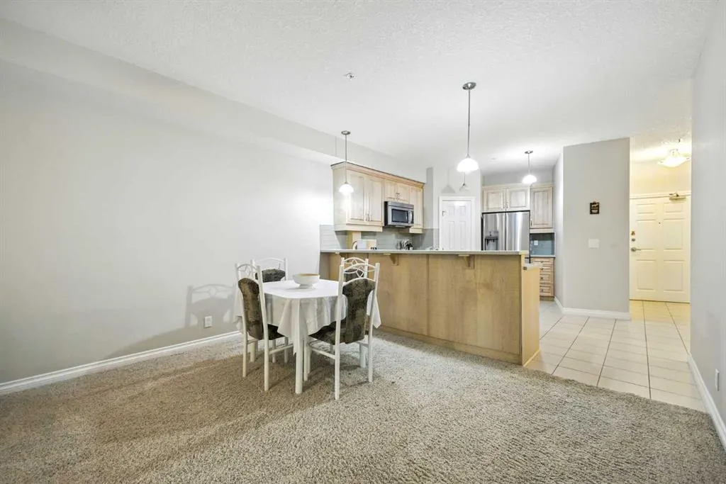 14 Hemlock Crescent SW, #8103