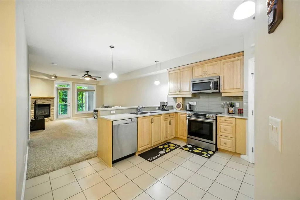 14 Hemlock Crescent SW, #8103