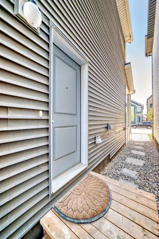 37 LAVENDER Passage SE
