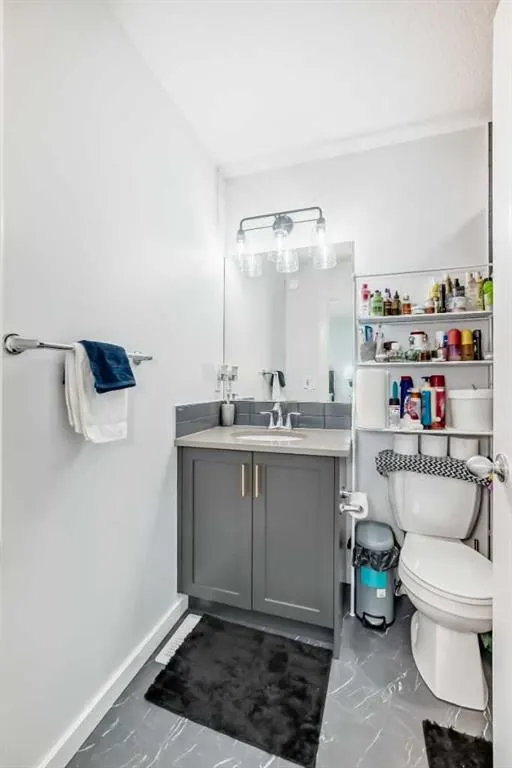 37 LAVENDER Passage SE