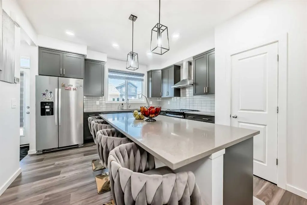 37 LAVENDER Passage SE