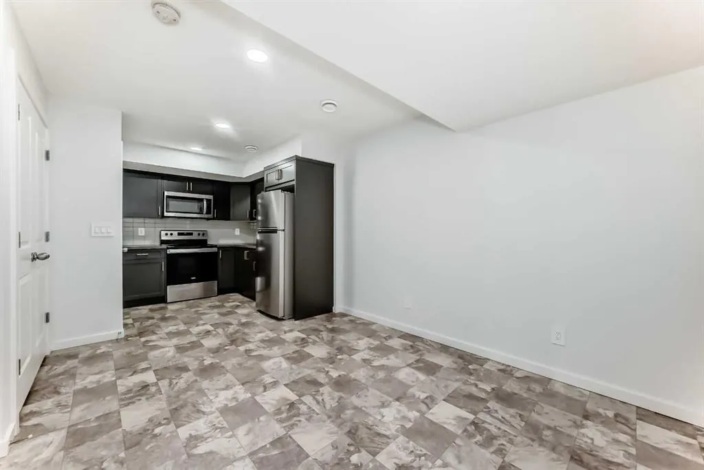 37 LAVENDER Passage SE