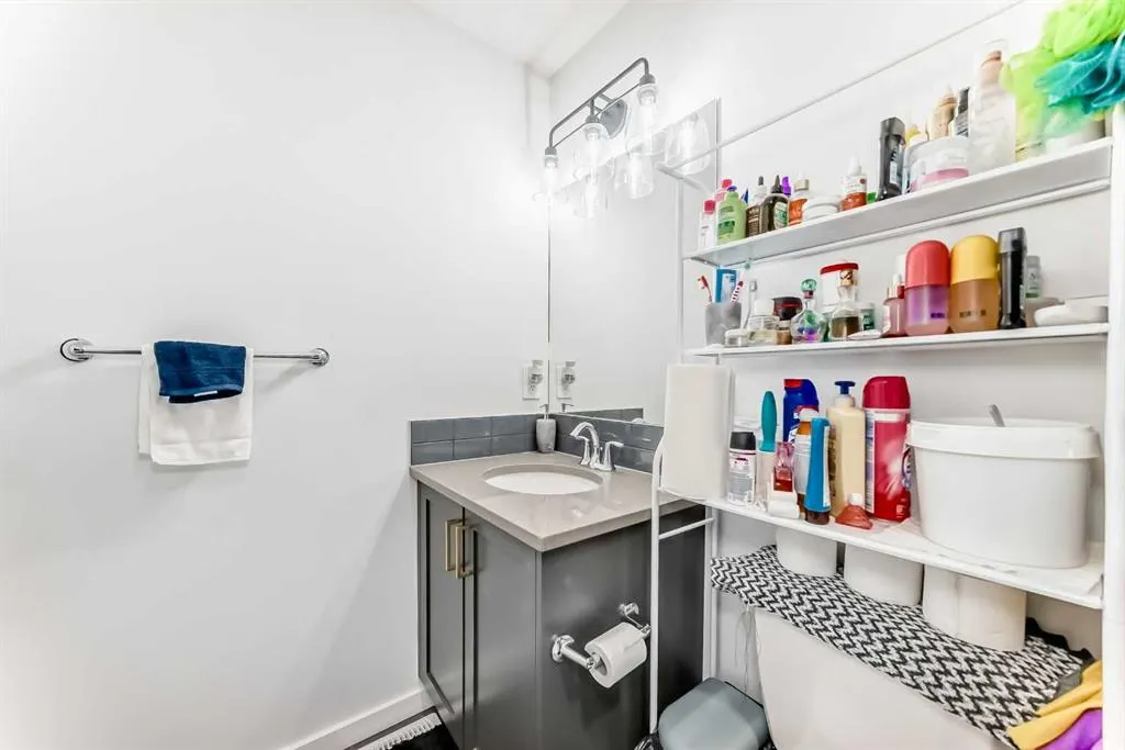 37 LAVENDER Passage SE