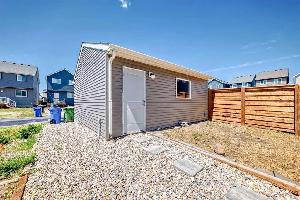37 LAVENDER Passage SE