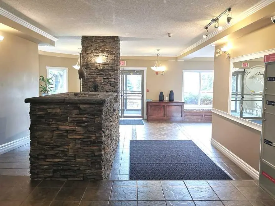 369 Rocky Vista Park NW, #129