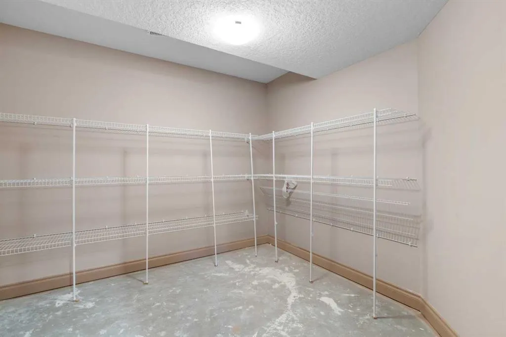 151 Cove Close