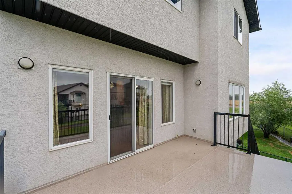 151 Cove Close
