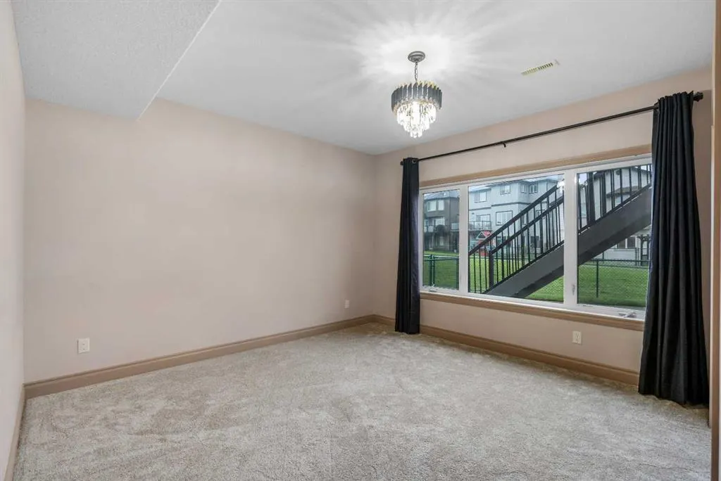 151 Cove Close