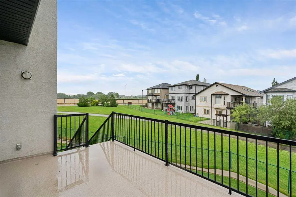 151 Cove Close