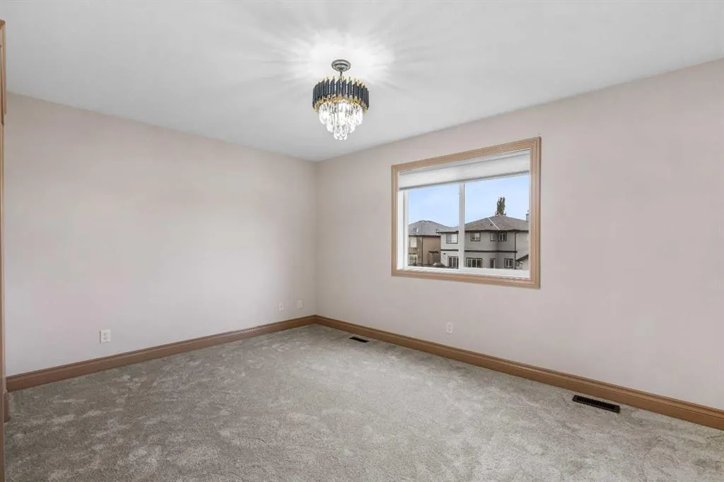 151 Cove Close