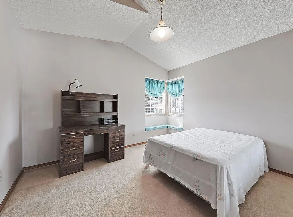 154 Sandarac Drive NW