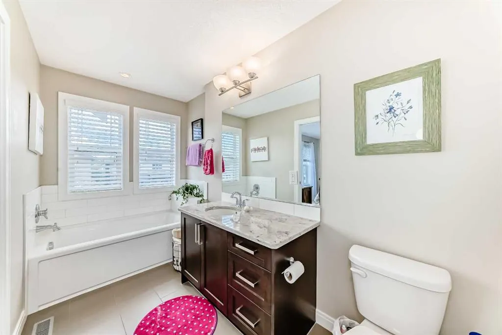 222 Cooperswood Green SW