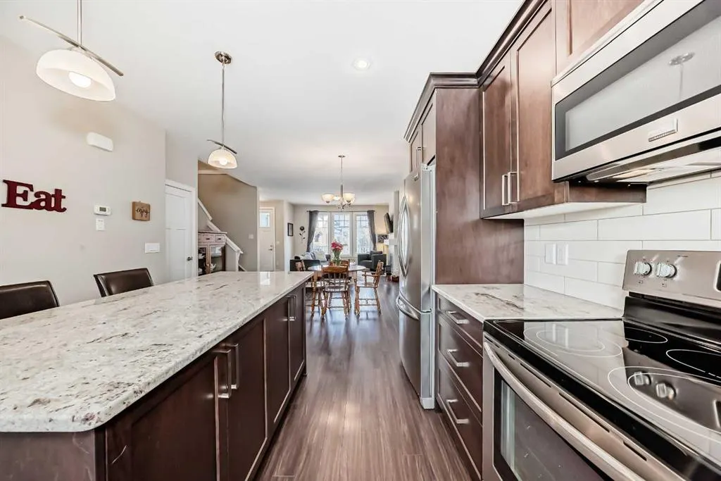 222 Cooperswood Green SW