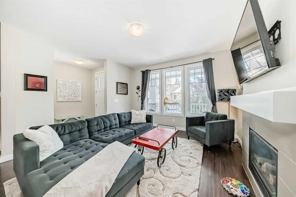 222 Cooperswood Green SW