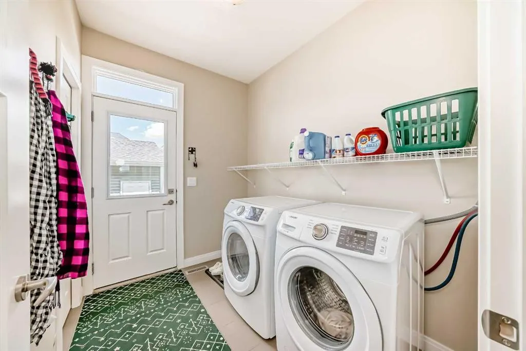 222 Cooperswood Green SW