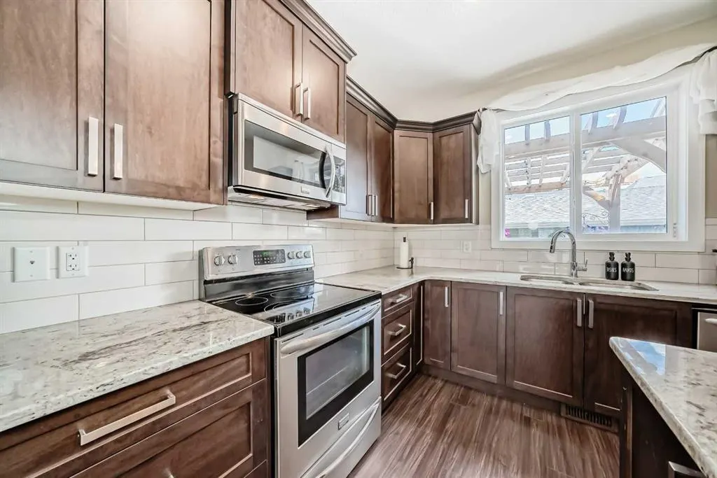 222 Cooperswood Green SW