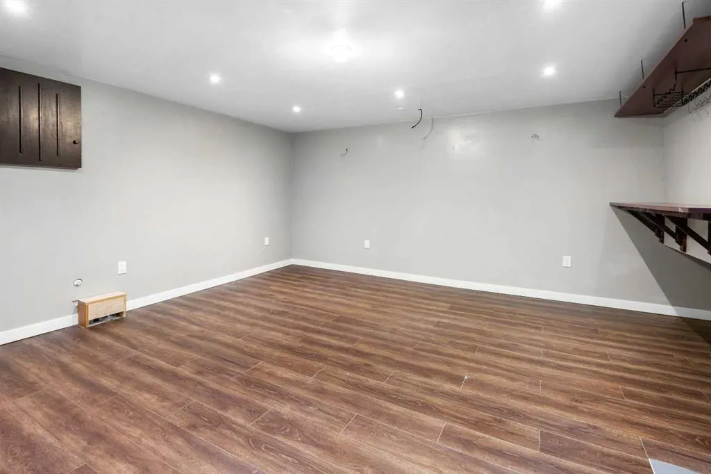 5520 1 Avenue SE, #1