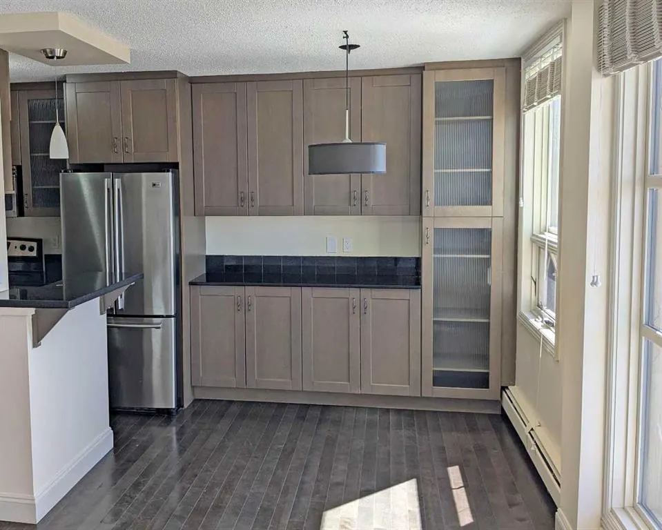 733 14 Avenue SW, #906