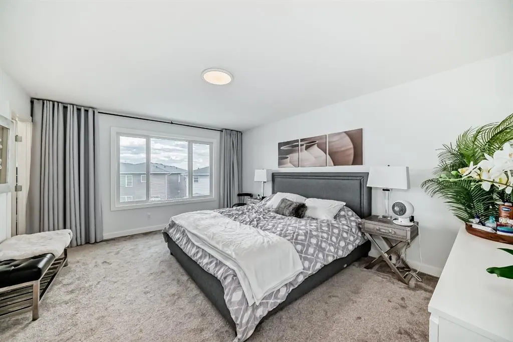 171 Red Sky Crescent NE