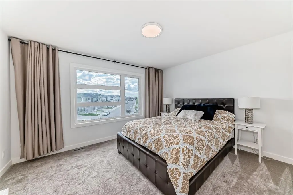171 Red Sky Crescent NE