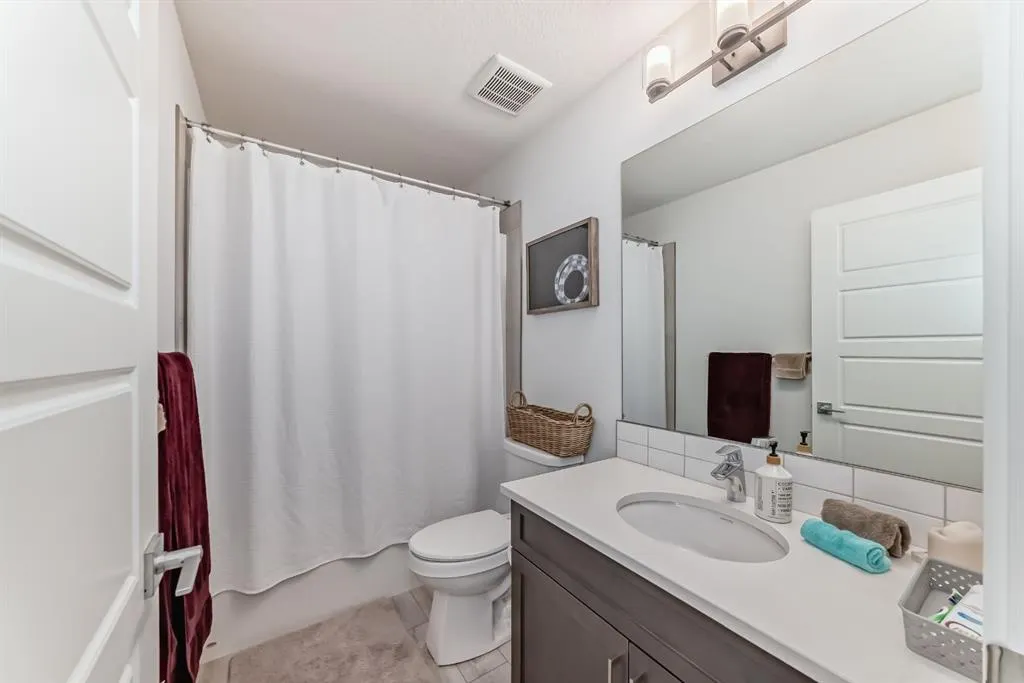 171 Red Sky Crescent NE