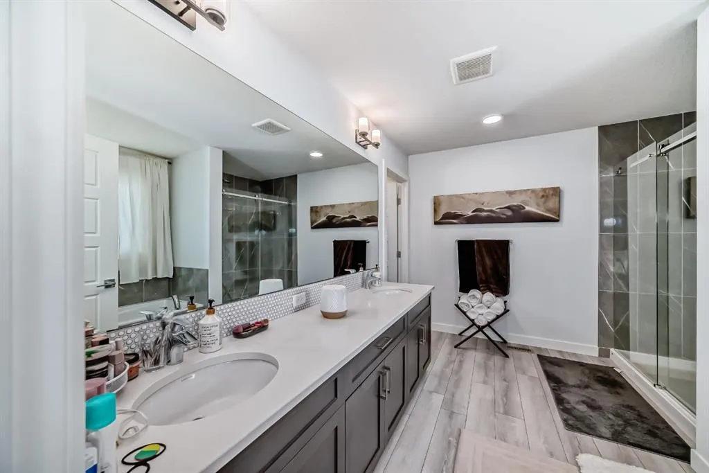 171 Red Sky Crescent NE