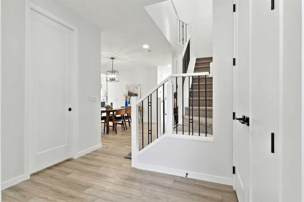44 Magnolia Crescent SE