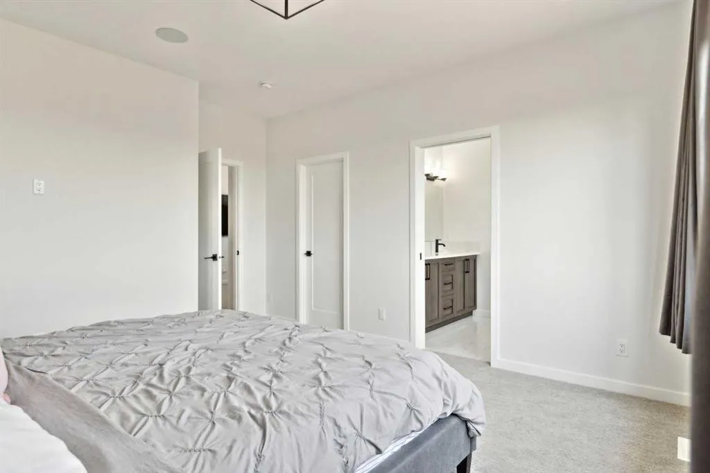44 Magnolia Crescent SE