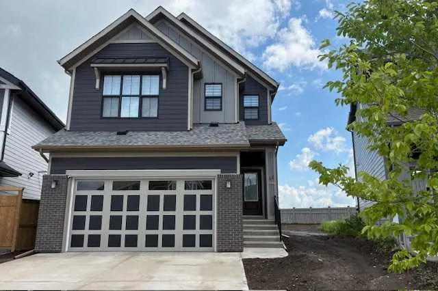 44 Magnolia Crescent SE