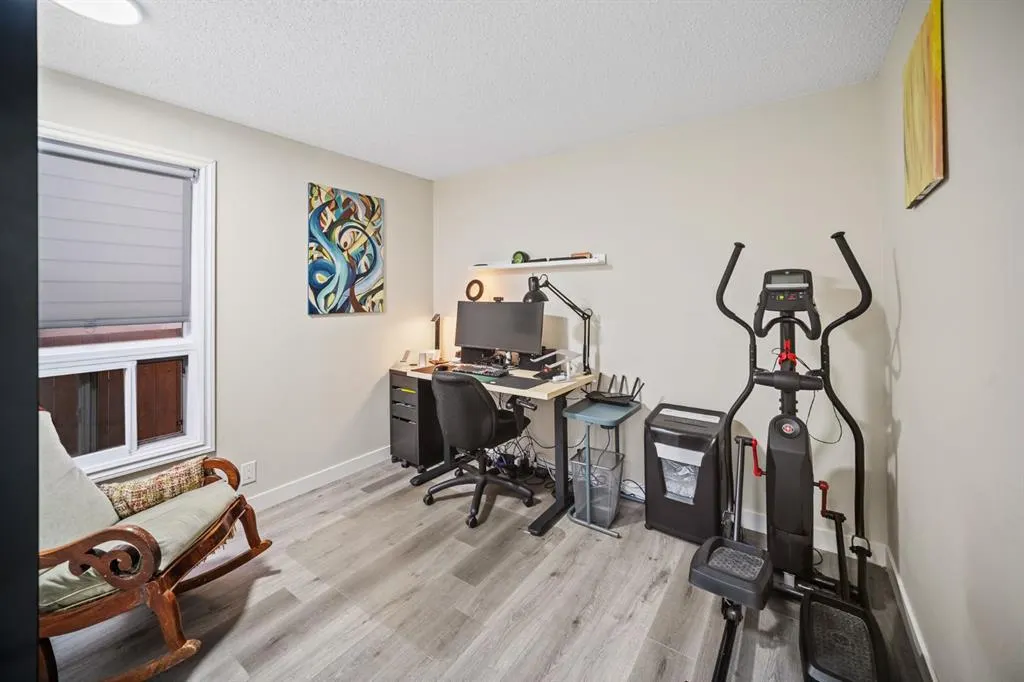 84 Rivervalley Drive SE