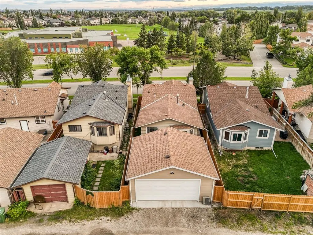 84 Rivervalley Drive SE