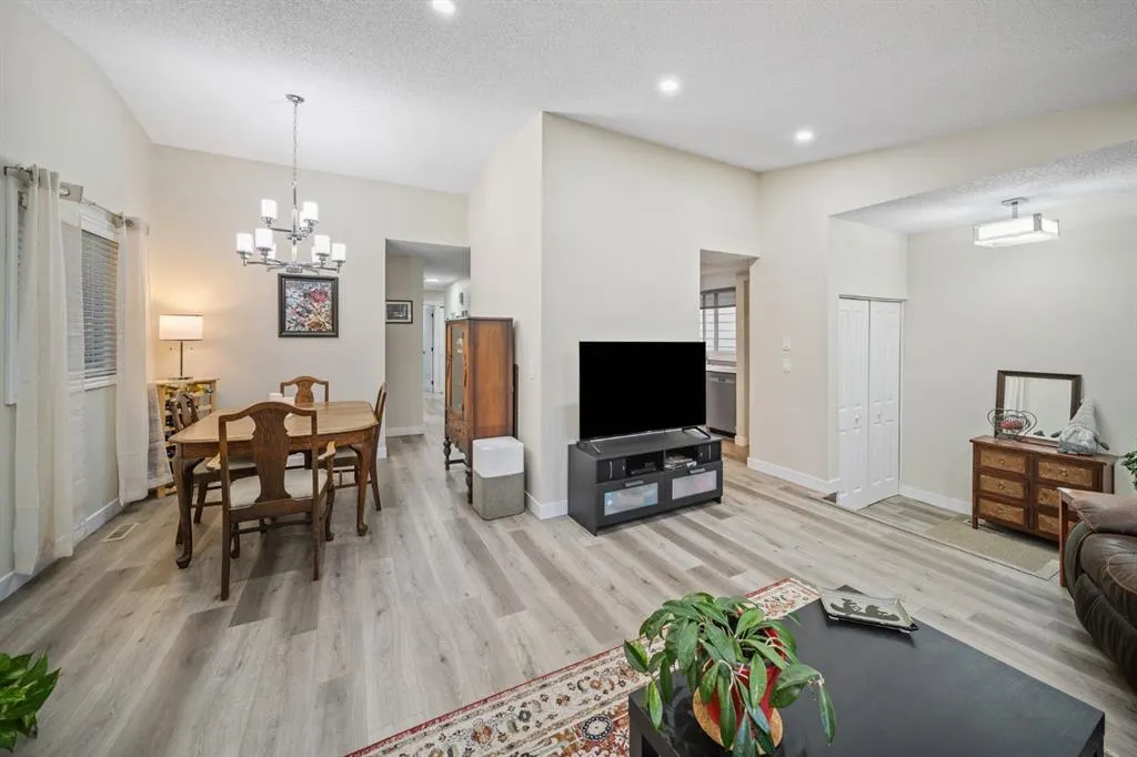 84 Rivervalley Drive SE