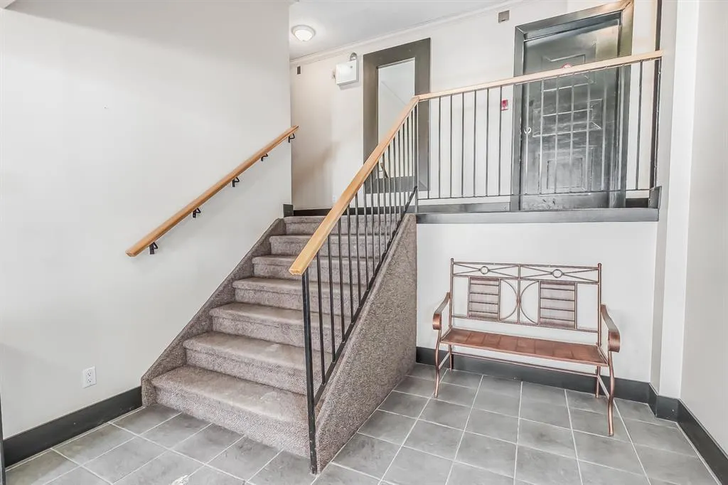 1530 16 Avenue SW, #101