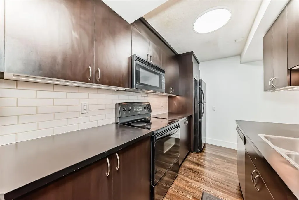 1530 16 Avenue SW, #101