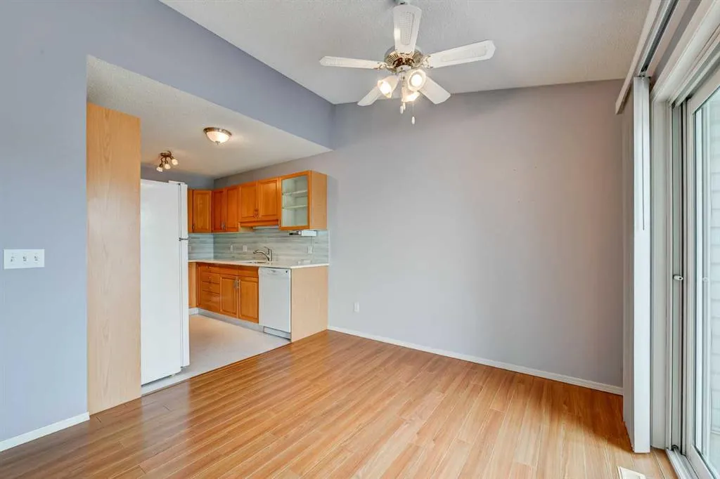 155 Macewan Ridge Villas NW