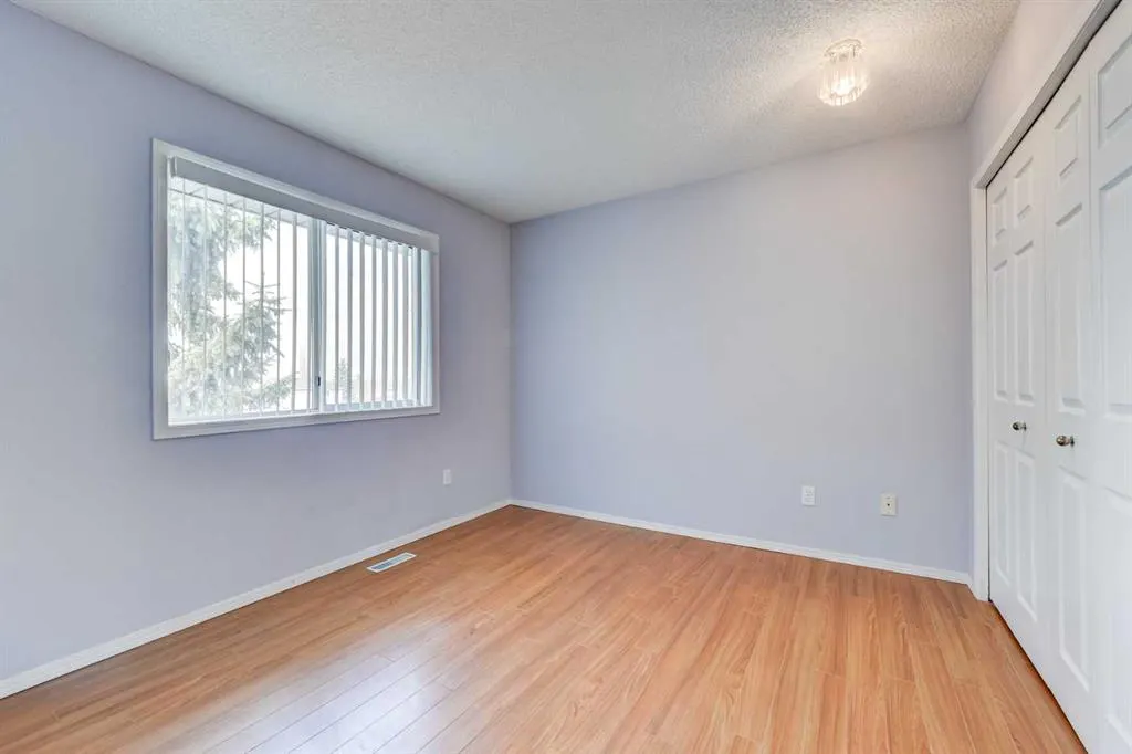 155 Macewan Ridge Villas NW