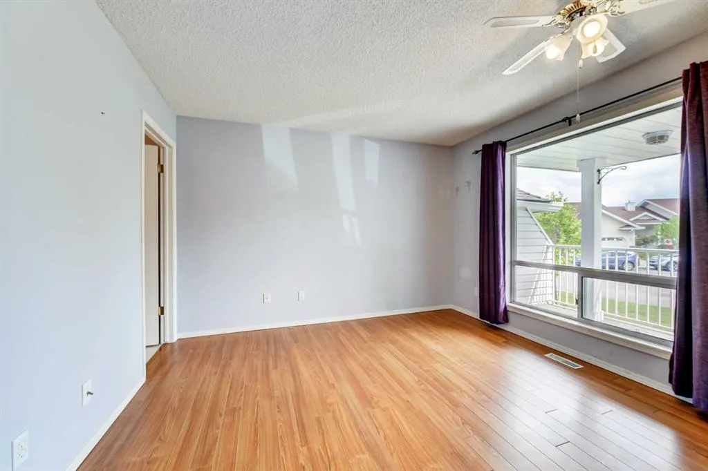 155 Macewan Ridge Villas NW