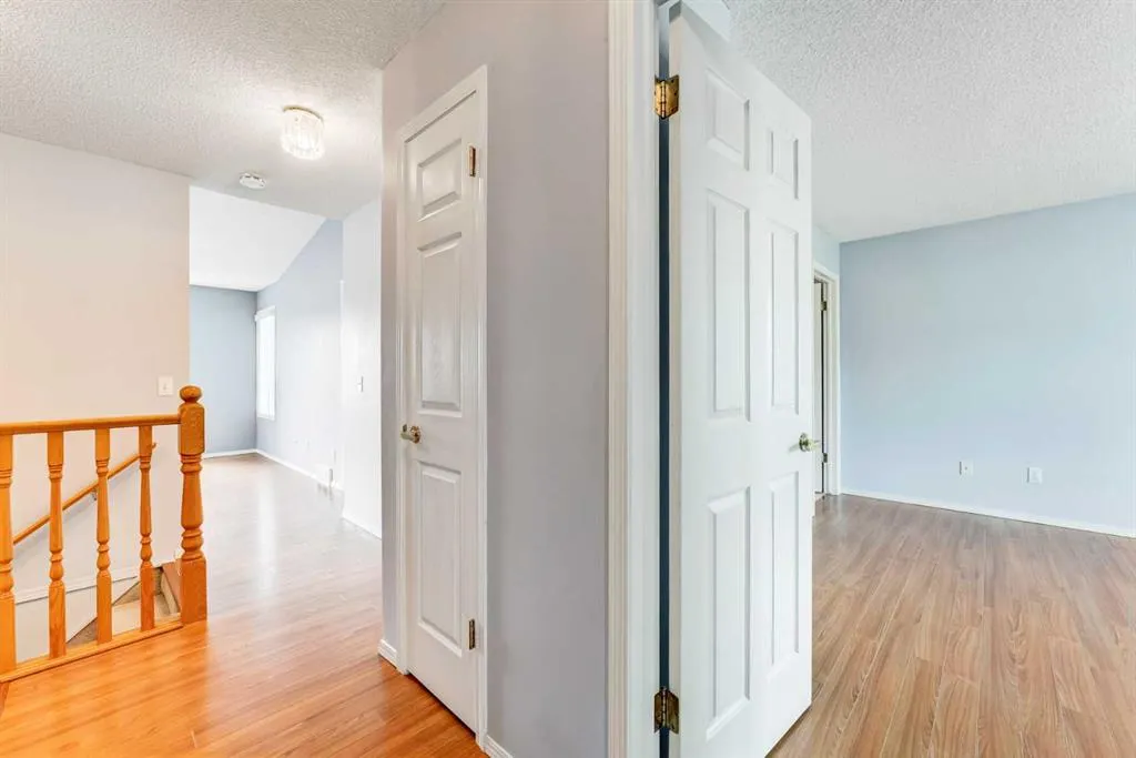 155 Macewan Ridge Villas NW