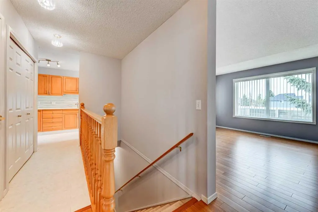155 Macewan Ridge Villas NW