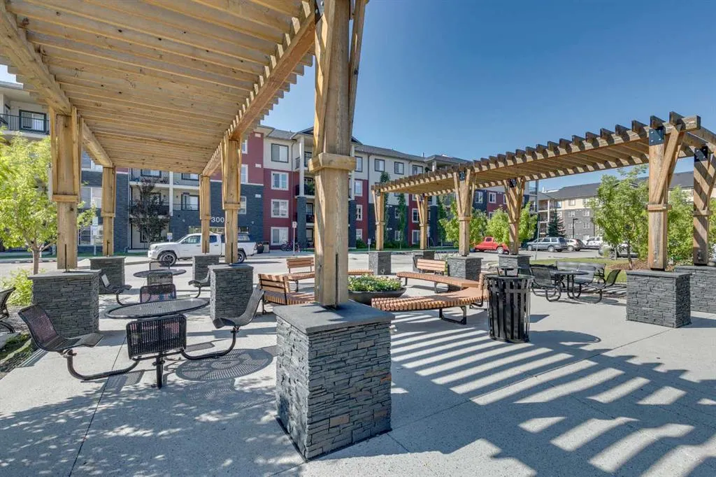 81 Legacy Boulevard SE, #1327
