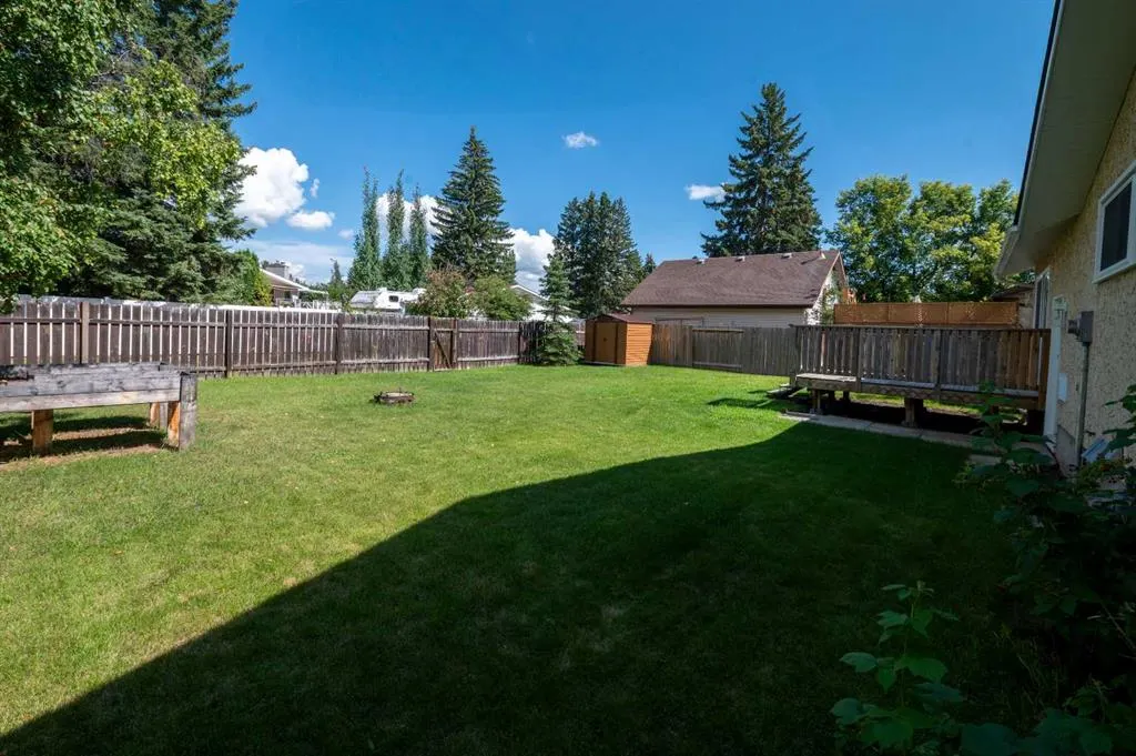 19 Sherwood Crescent