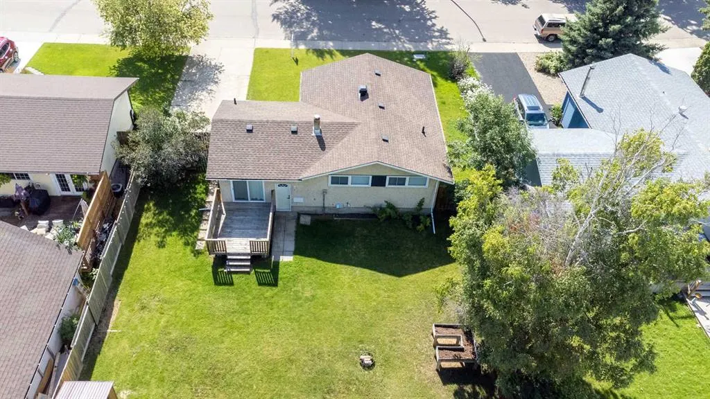 19 Sherwood Crescent