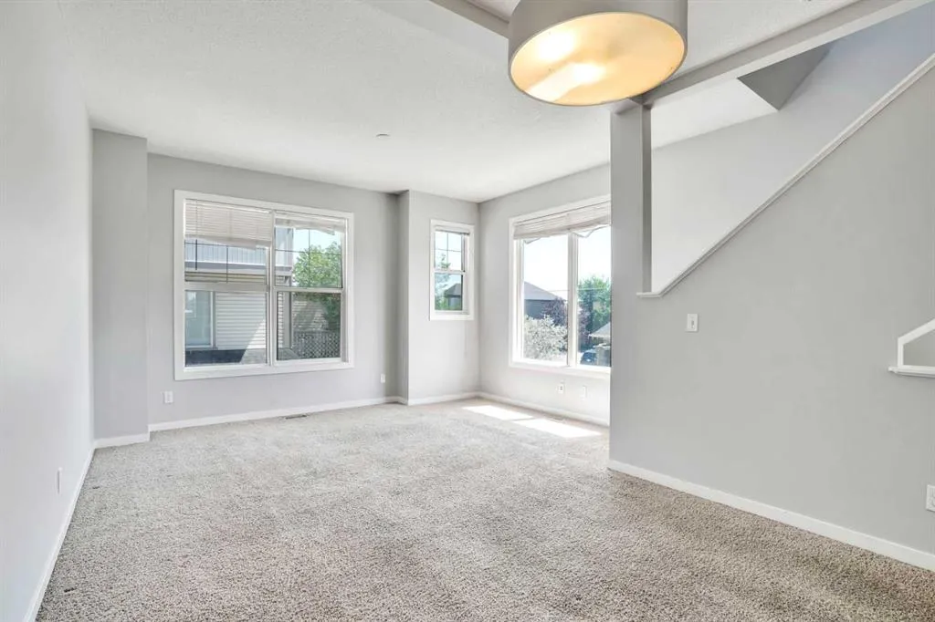 178 New Brighton Point SE
