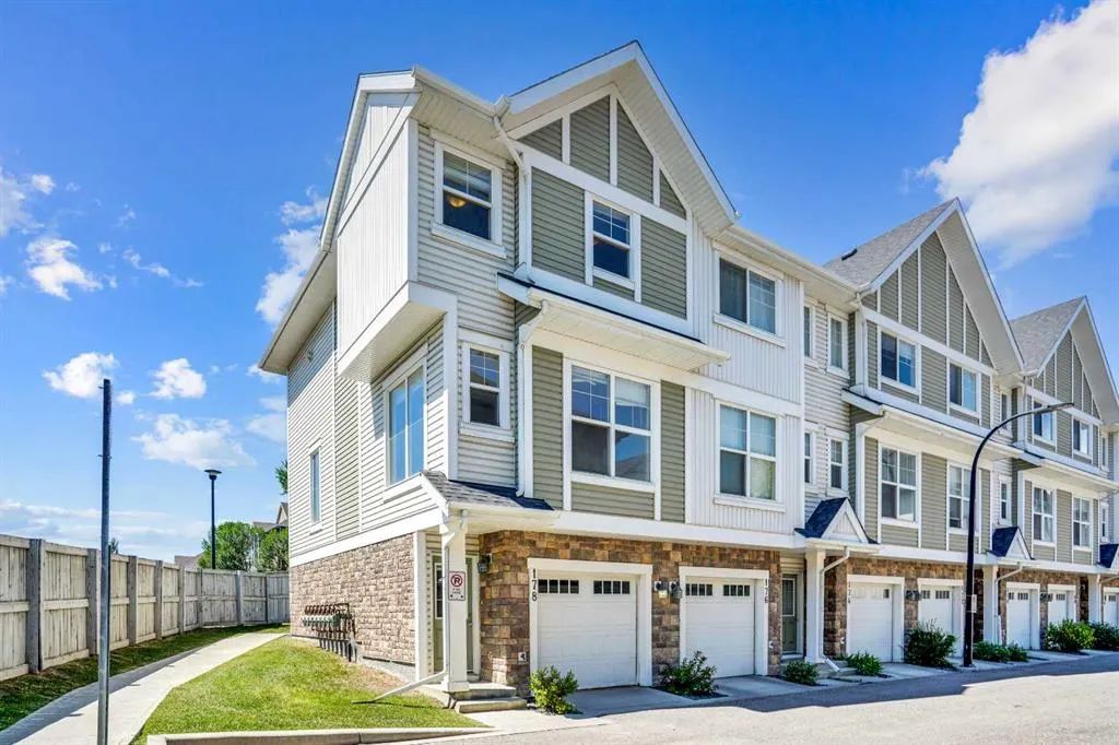 178 New Brighton Point SE