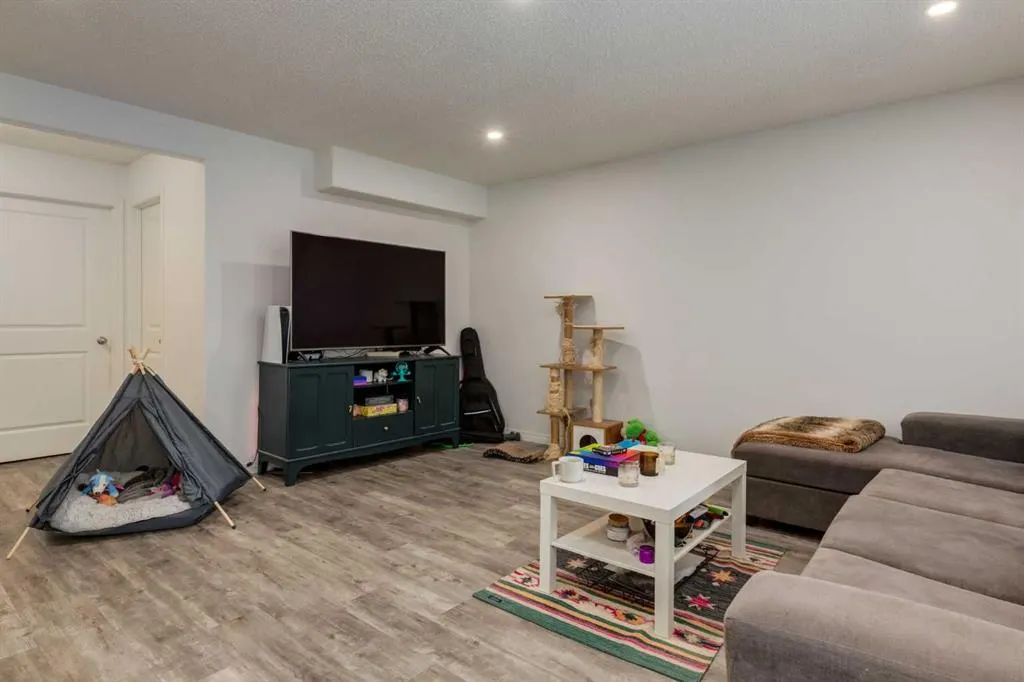169 Tuscany Ridge Park NW