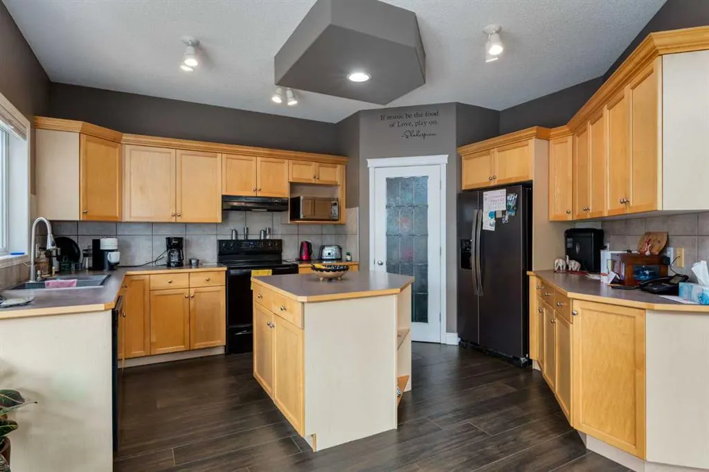 169 Tuscany Ridge Park NW